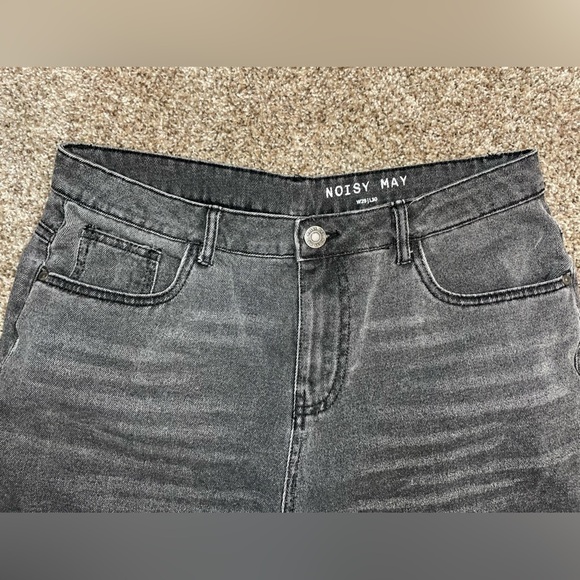 Noisy May Frayed Hem High Waist Jeans Distressed - Picture 6 of 7